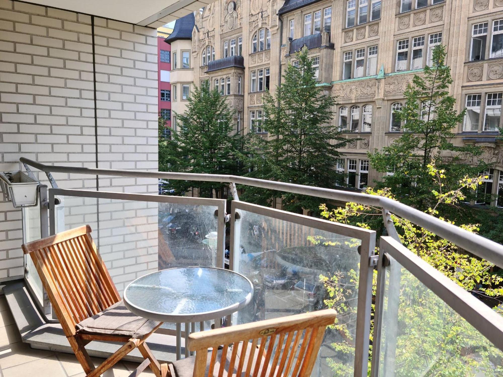 Topdomizil Checkpoint Plaza Appartement